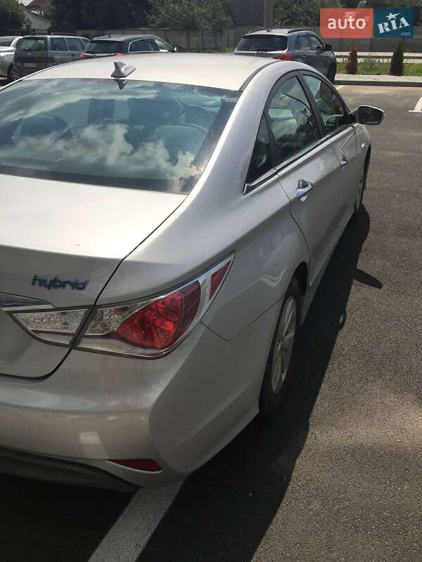 Седан Hyundai Sonata 2014 в Чернигове