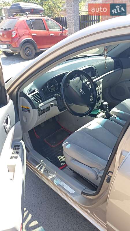 Седан Hyundai Sonata 2005 в Миргороді