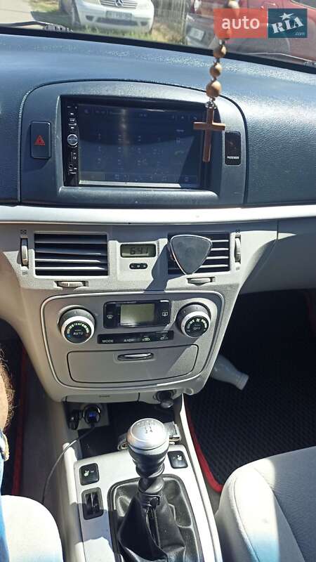 Седан Hyundai Sonata 2005 в Миргороді