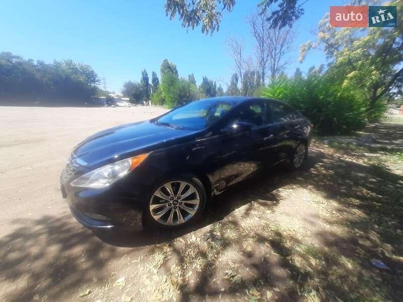 Hyundai Sonata 2013