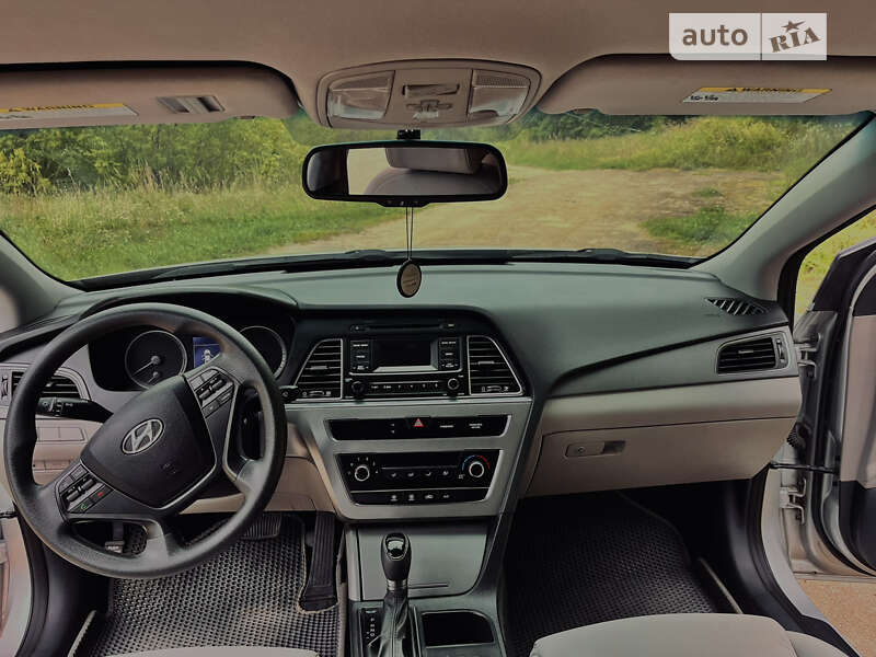 Седан Hyundai Sonata 2014 в Новгород-Северском