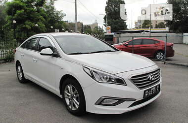 Седан Hyundai Sonata 2016 в Киеве