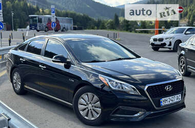 Седан Hyundai Sonata 2016 в Одессе