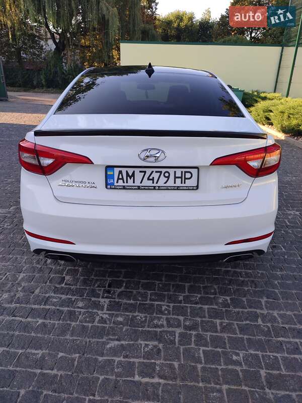 Седан Hyundai Sonata 2015 в Коростышеве