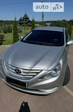 Hyundai Sonata 2010