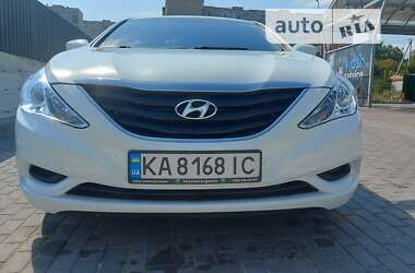 Hyundai Sonata 2012