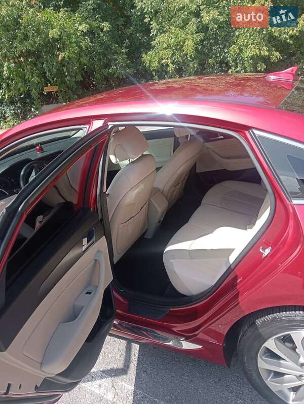 Седан Hyundai Sonata 2015 в Полтаве