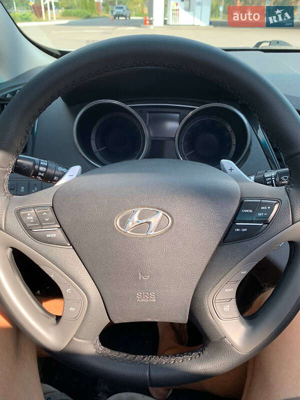 Седан Hyundai Sonata 2014 в Киеве