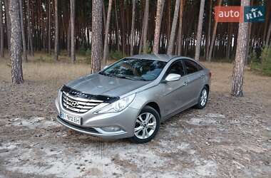 Hyundai Sonata 2011