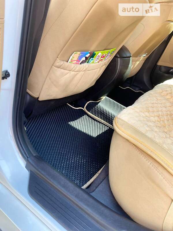 Седан Hyundai Sonata 2014 в Киеве