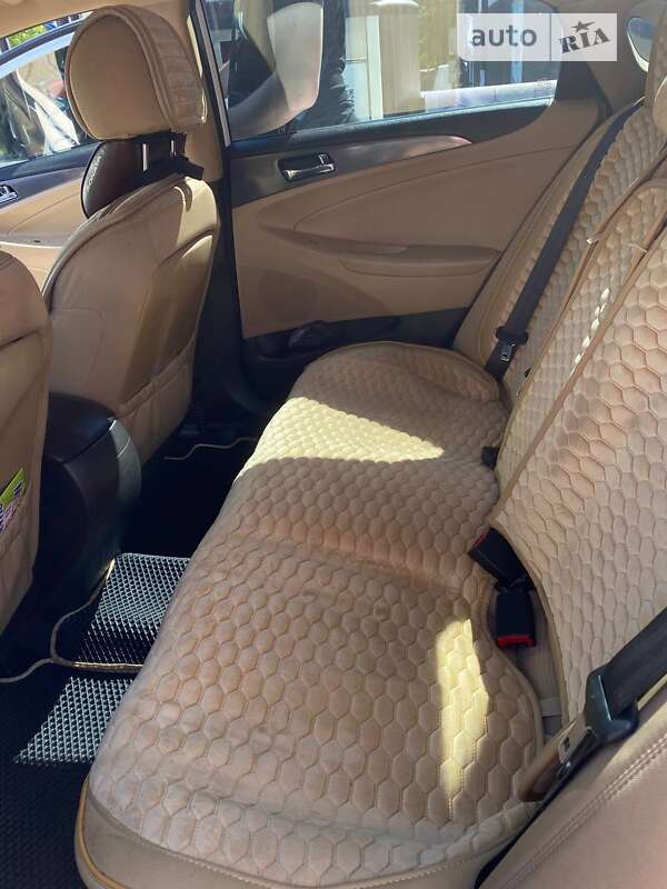Седан Hyundai Sonata 2014 в Киеве