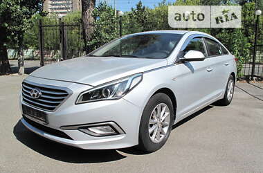 Седан Hyundai Sonata 2016 в Киеве