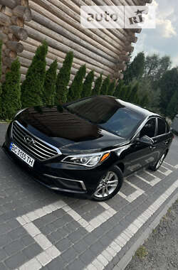Седан Hyundai Sonata 2015 в Львові