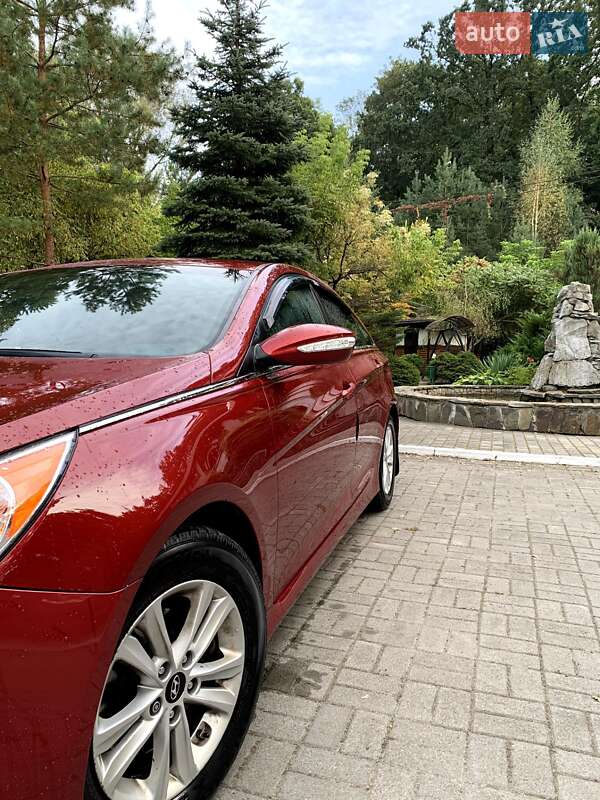 Седан Hyundai Sonata 2014 в Дрогобичі
