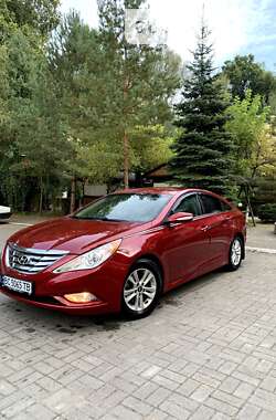 Седан Hyundai Sonata 2014 в Дрогобыче