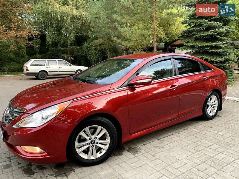 Седан Hyundai Sonata 2014 в Дрогобичі