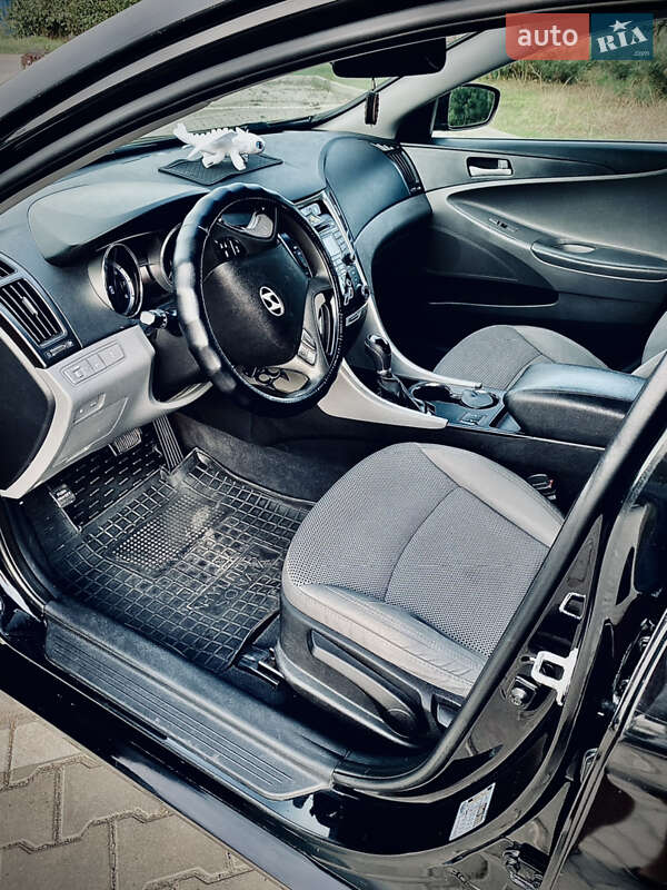 Седан Hyundai Sonata 2012 в Одессе