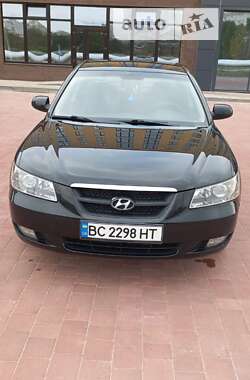 Седан Hyundai Sonata 2007 в Нетешине