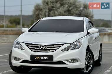 Hyundai Sonata 2010