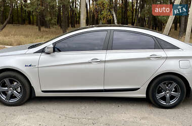 Седан Hyundai Sonata 2012 в Ахтырке