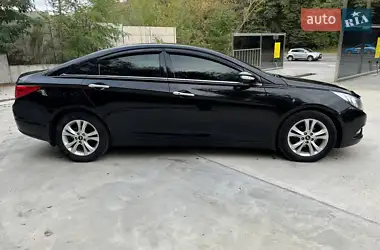 Hyundai Sonata 2010
