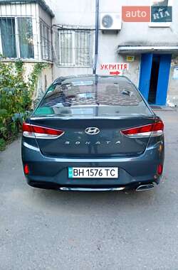 Седан Hyundai Sonata 2017 в Черноморске