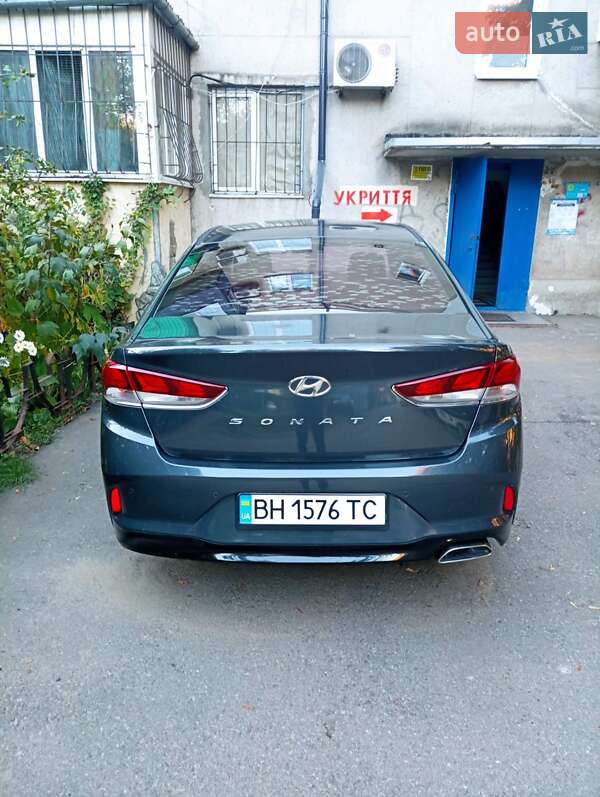 Седан Hyundai Sonata 2017 в Одессе