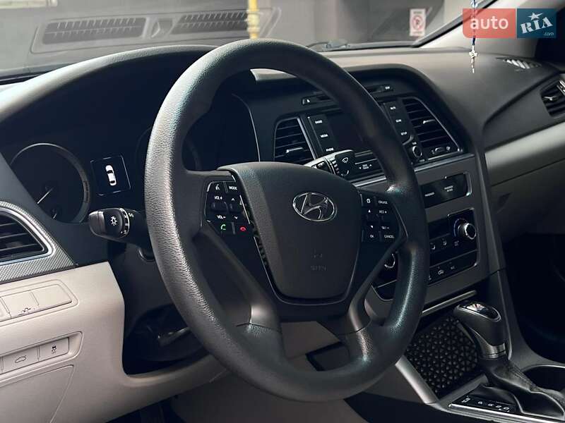 Седан Hyundai Sonata 2015 в Ивано-Франковске