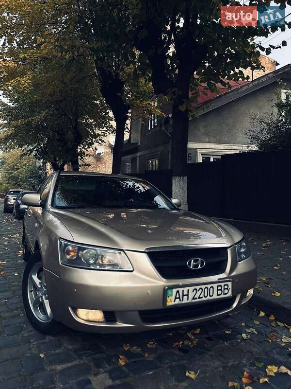 Седан Hyundai Sonata 2006 в Чернівцях