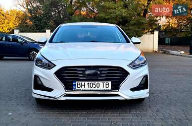 Седан Hyundai Sonata 2017 в Одессе