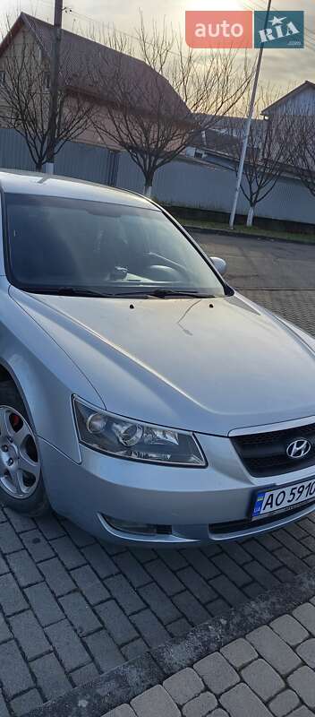 Седан Hyundai Sonata 2007 в Сваляве