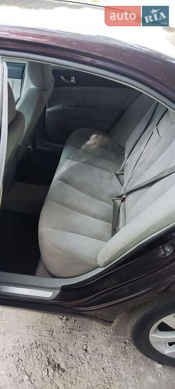 Седан Hyundai Sonata 2005 в Чугуеве