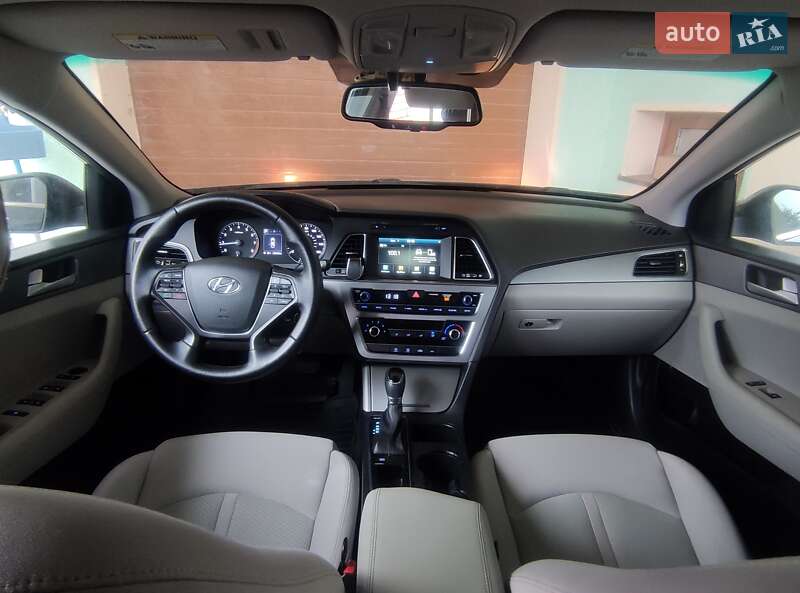 Седан Hyundai Sonata 2015 в Івано-Франківську