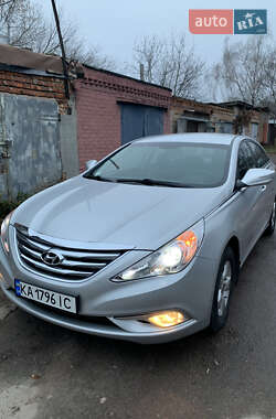 Седан Hyundai Sonata 2013 в Прилуках