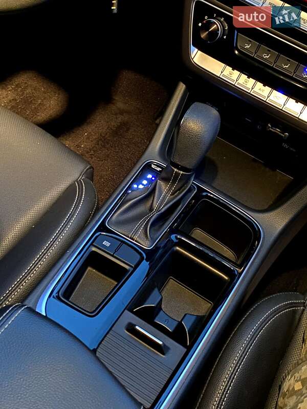 Седан Hyundai Sonata 2017 в Києві