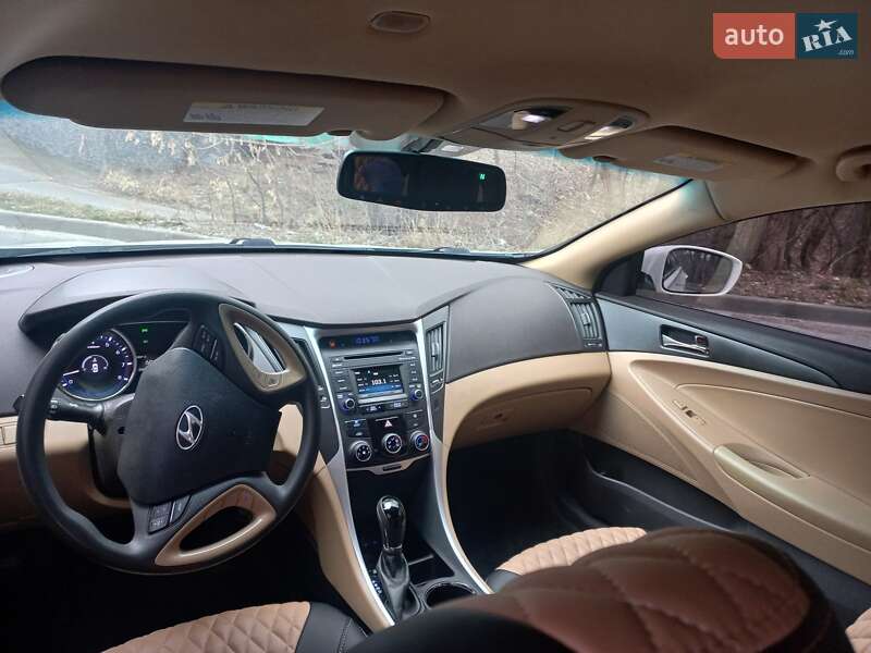 Седан Hyundai Sonata 2013 в Киеве