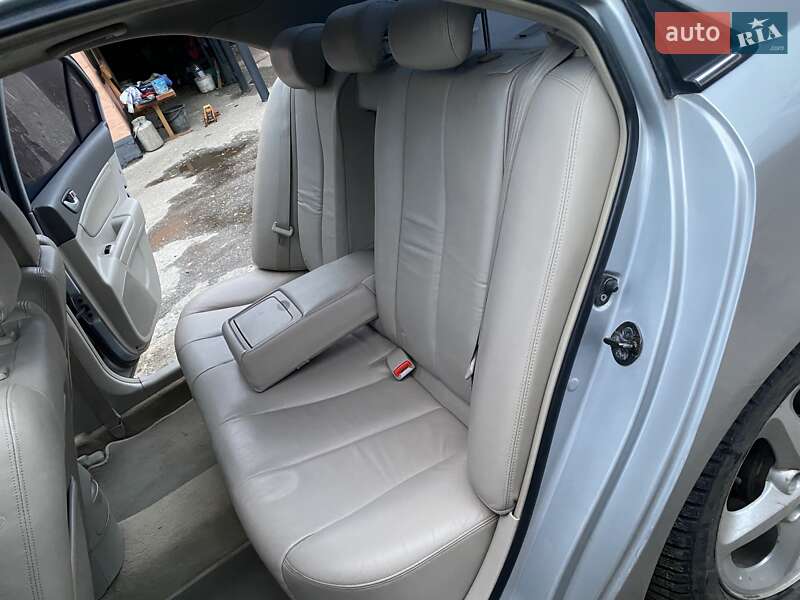 Седан Hyundai Sonata 2005 в Краснограді