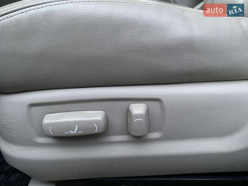 Седан Hyundai Sonata 2005 в Краснограді