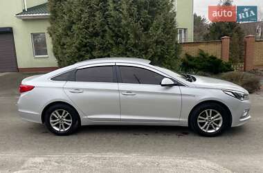 Седан Hyundai Sonata 2016 в Киеве