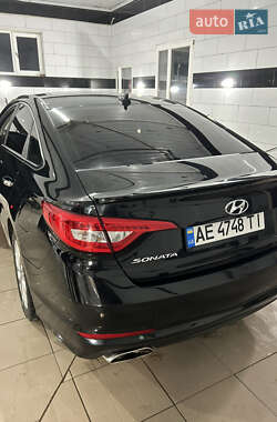 Седан Hyundai Sonata 2014 в Лозовой