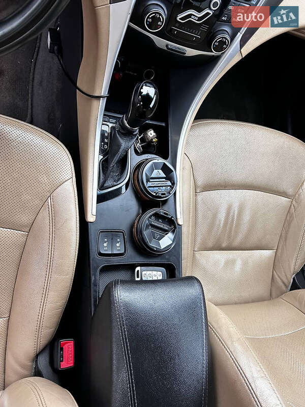 Седан Hyundai Sonata 2012 в Тернополі