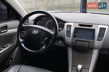 Седан Hyundai Sonata 2008 в Кривом Роге