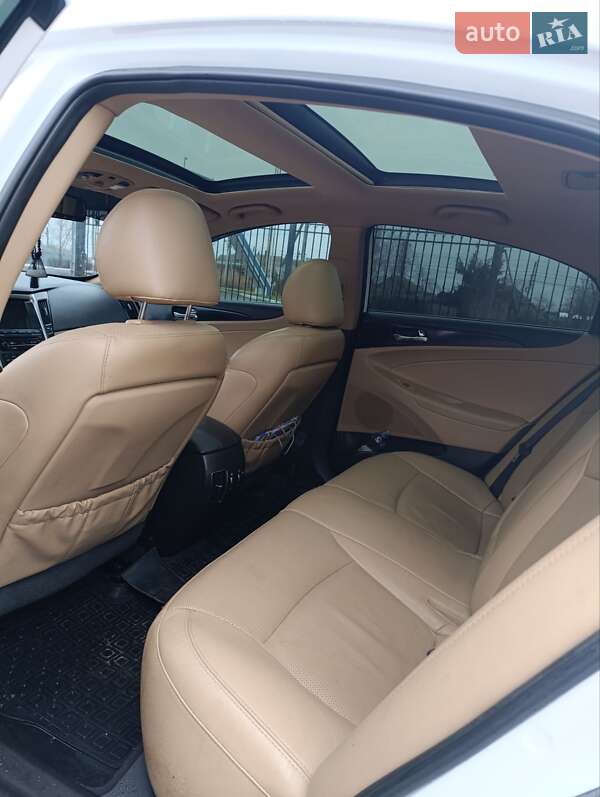 Седан Hyundai Sonata 2014 в Килии