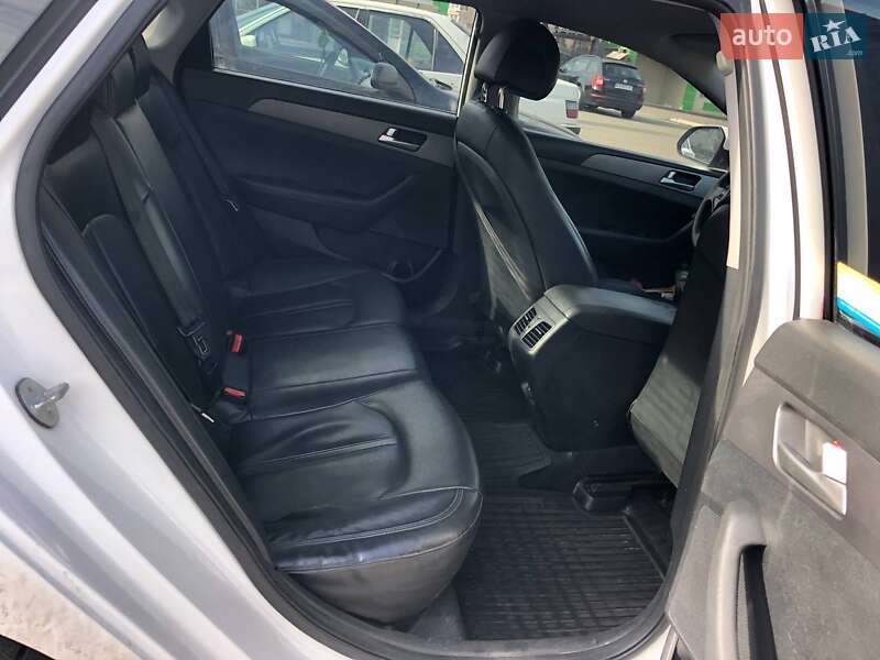 Седан Hyundai Sonata 2016 в Киеве