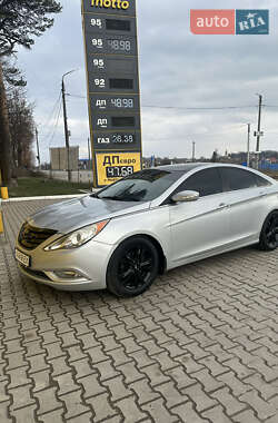 Hyundai Sonata 2011