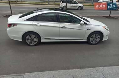 Hyundai Sonata 2013