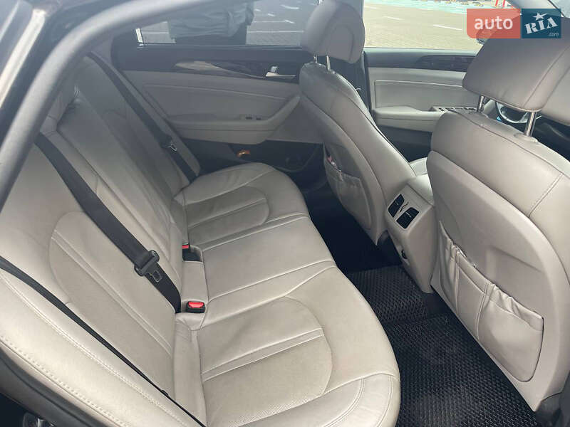 Седан Hyundai Sonata 2015 в Киеве