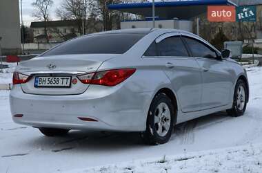 Седан Hyundai Sonata 2012 в 