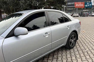 Седан Hyundai Sonata 2007 в Чернівцях