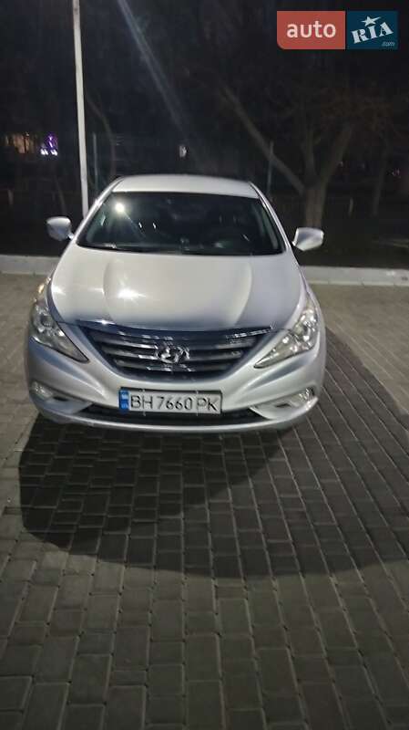 Hyundai Sonata 2013
